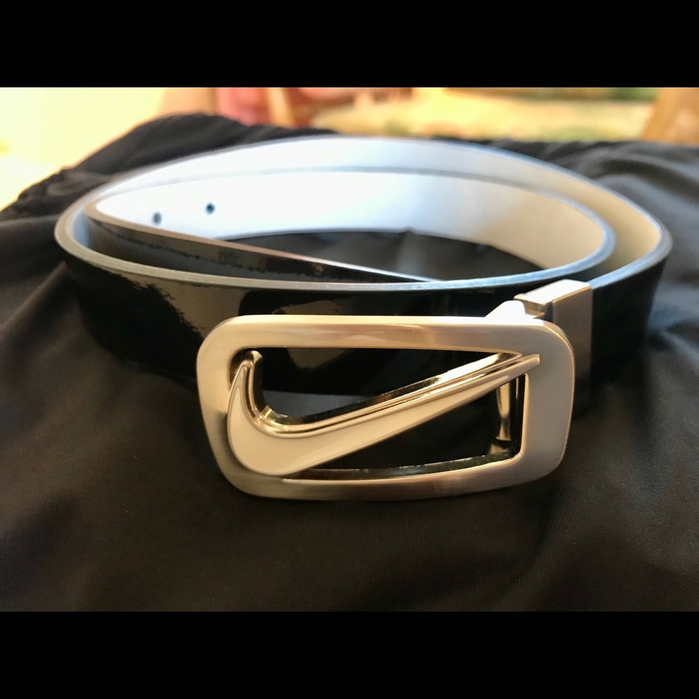 Nike Women’s Swoosh Skinny Reversible Golf Belt
